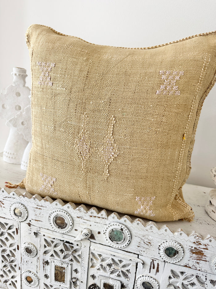 Cactus Silk Square Cover - Sq382