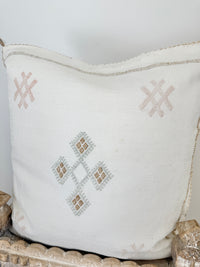 Cactus Silk Square Cover - Sq255