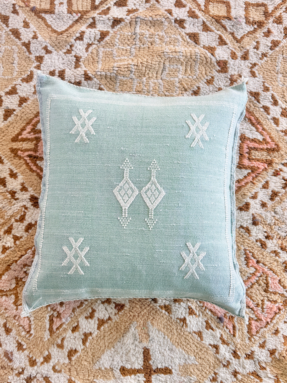 Cactus Silk Square Cover - Sq458
