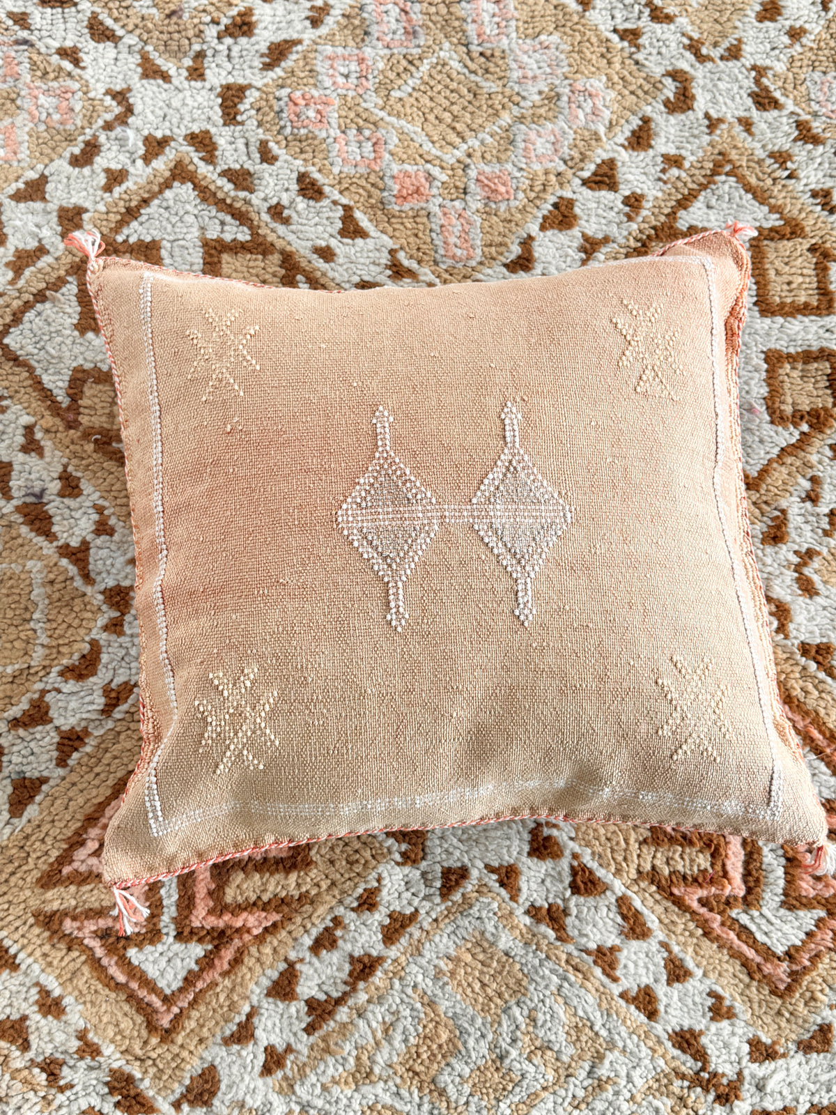 Cactus Silk Square Cover - Sq427