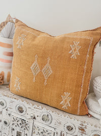 Cactus Silk Square Cover - Sq184