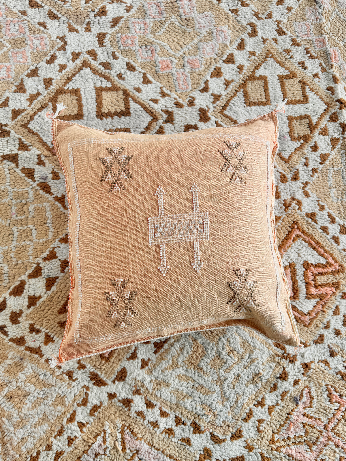 Cactus Silk Square Cover - Sq432