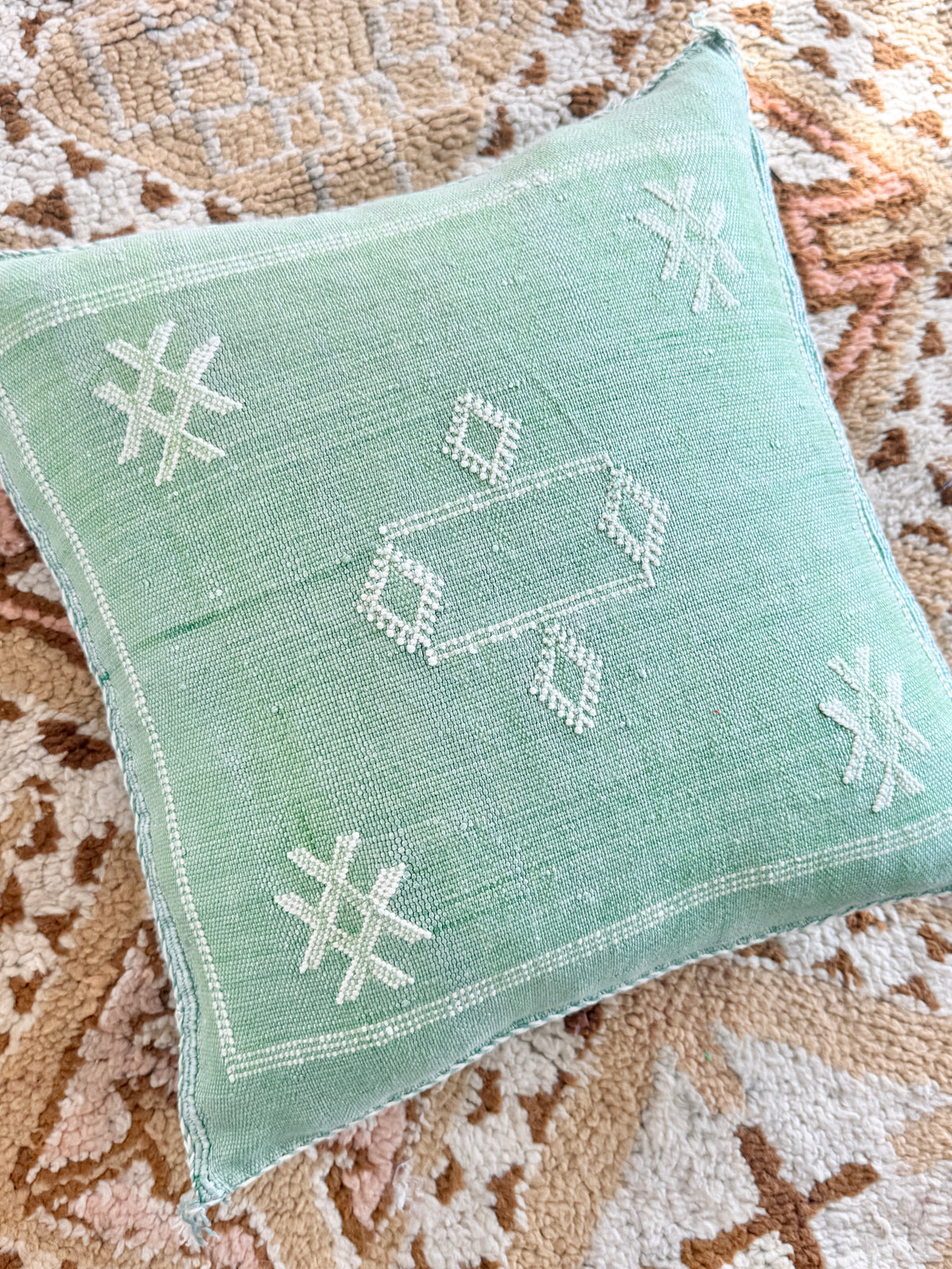 Cactus Silk Square Cover - Sq465