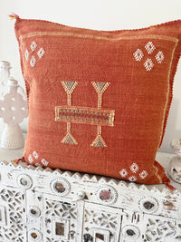 Cactus Silk Square Cover - Sq348