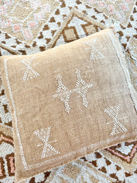 Cactus Silk Square Cover - Sq405