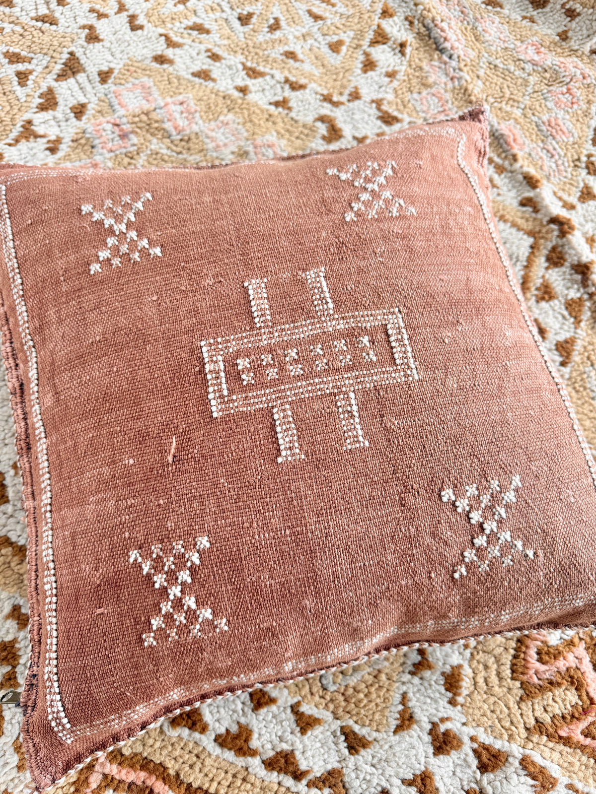 Cactus Silk Square Cover - Sq423