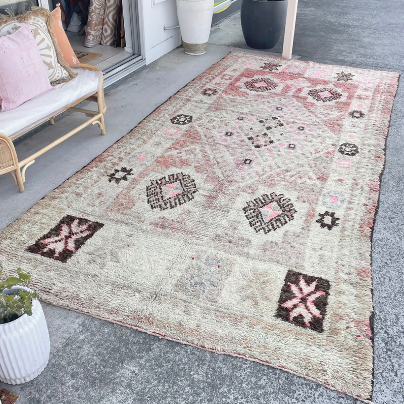 Moroccan Vintage Rug “Tigerlily” 383 x 175