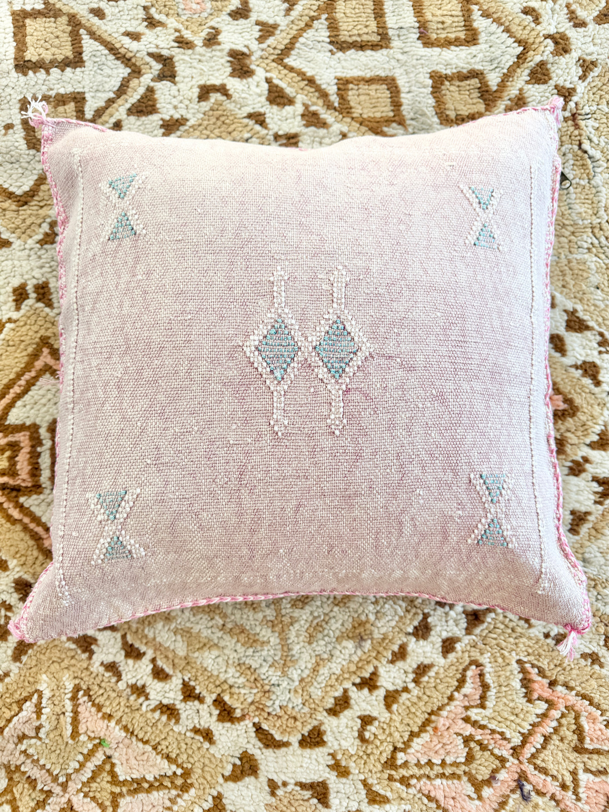 Cactus Silk Square Cover - Sq407