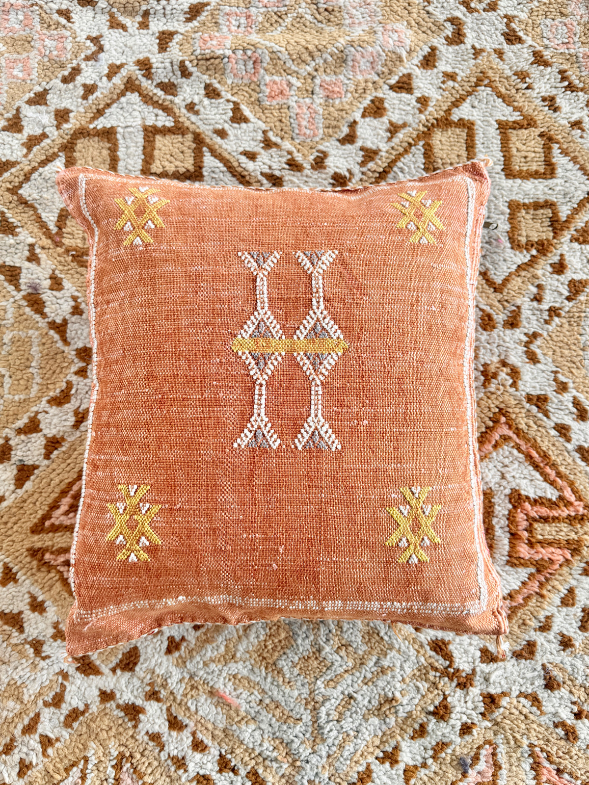 Cactus Silk Square Cover - Sq471