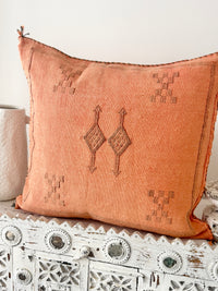 Cactus Silk Square Cover - Sq473