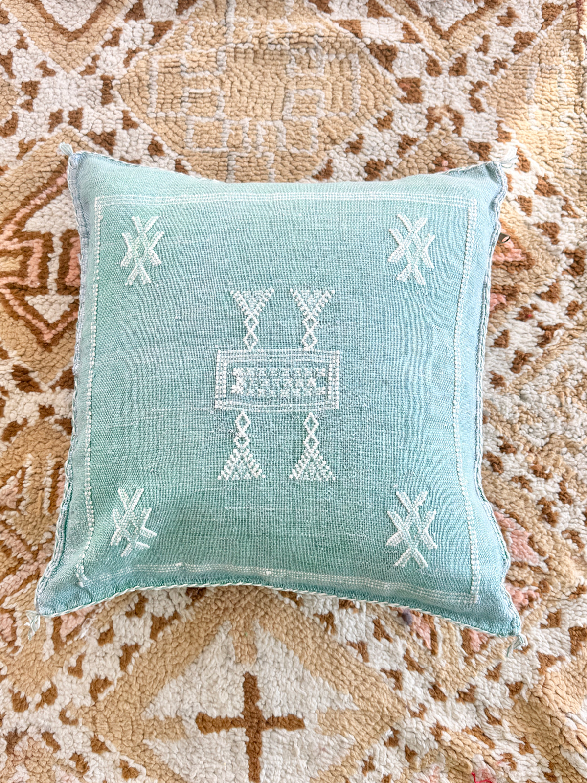 Cactus Silk Square Cover - Sq461