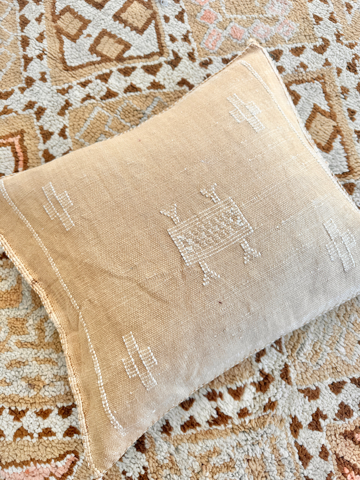 Cactus Silk Square Cover - Sq401