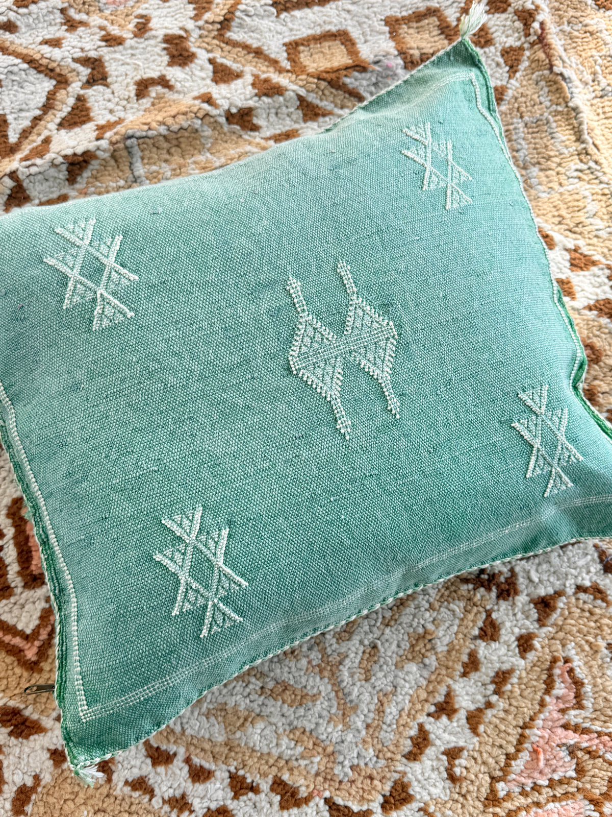 Cactus Silk Square Cover - Sq460