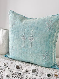 Cactus Silk Square Cover - Sq451