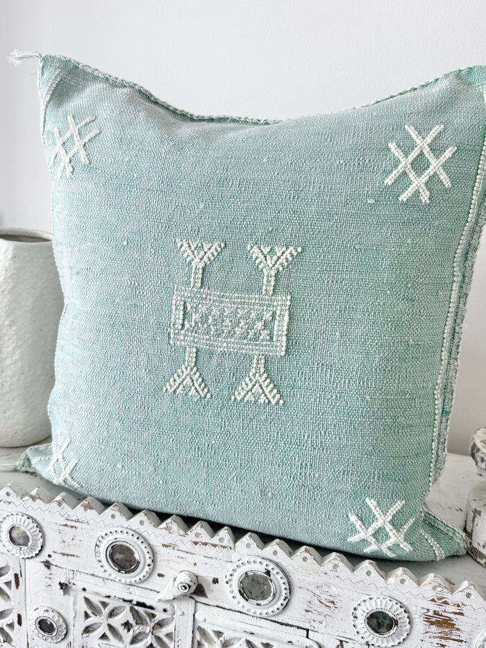 Cactus Silk Square Cover - Sq459