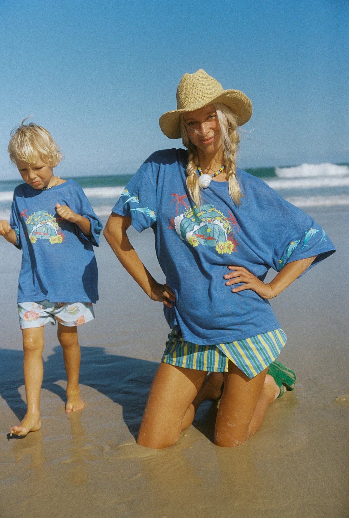 Home Surf Tee Spicy Dogung