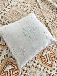Cactus Silk Square Cover - Sq417