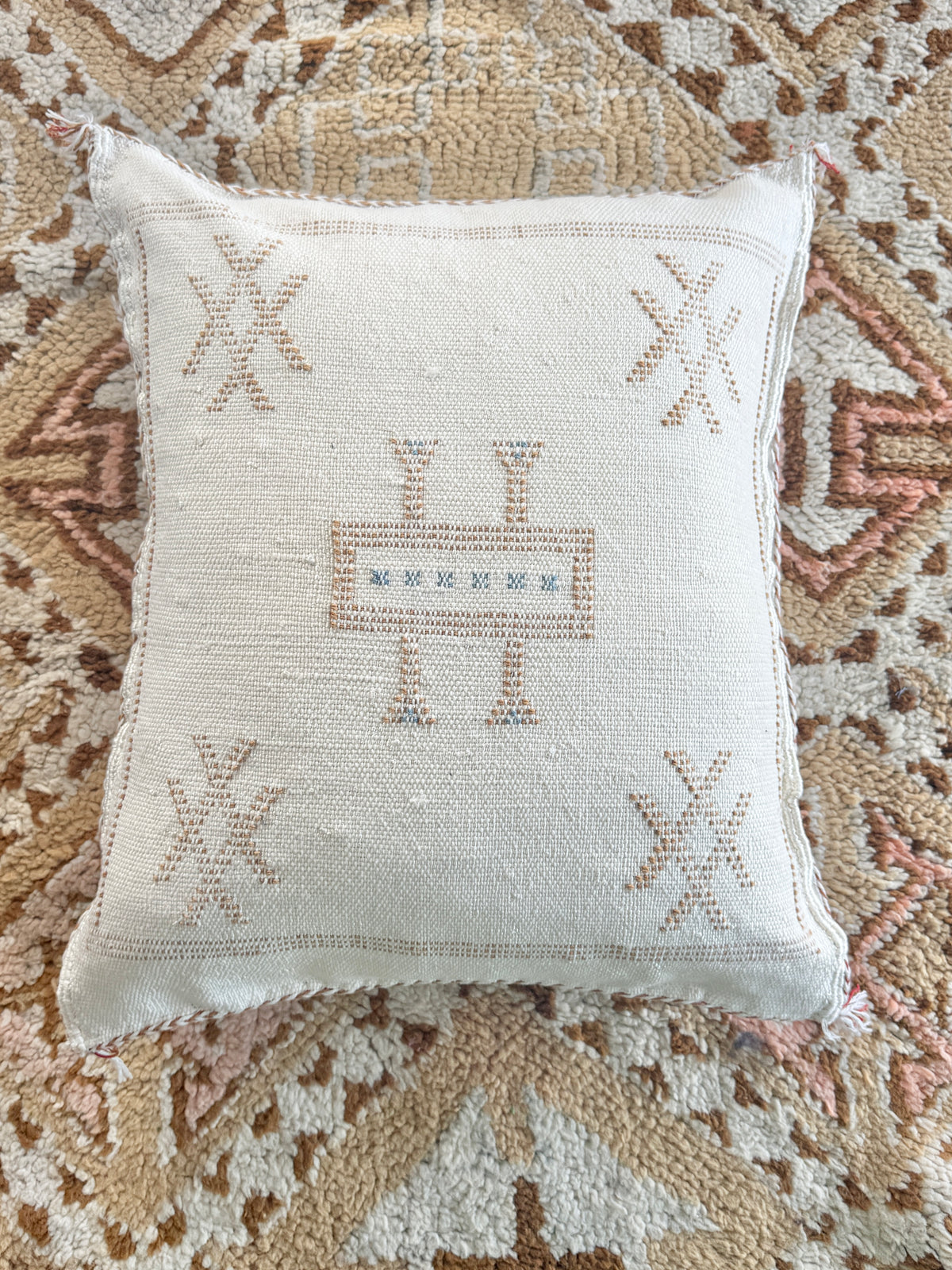 Cactus Silk Square Cover - Sq449