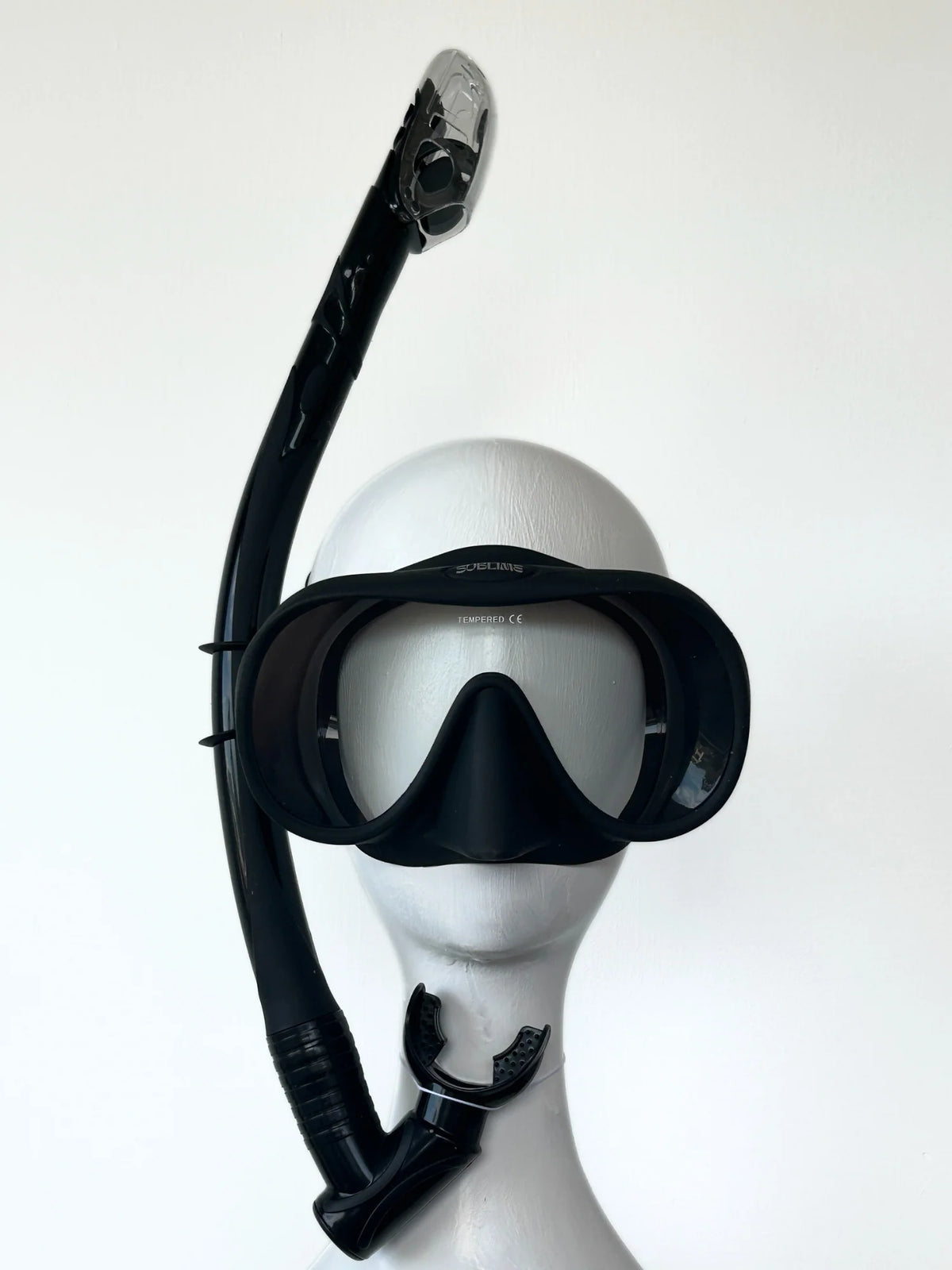 Delux Sublime Snorkel Set - Black