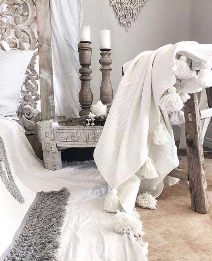 White Maklak Tassel Throw - King
