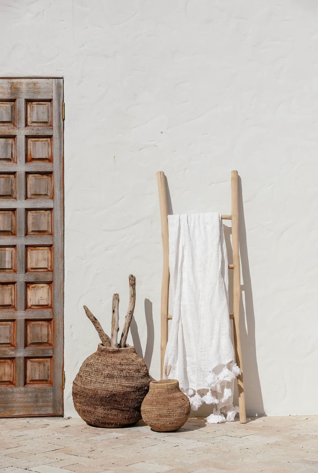 White Maklak Tassel Throw Standard