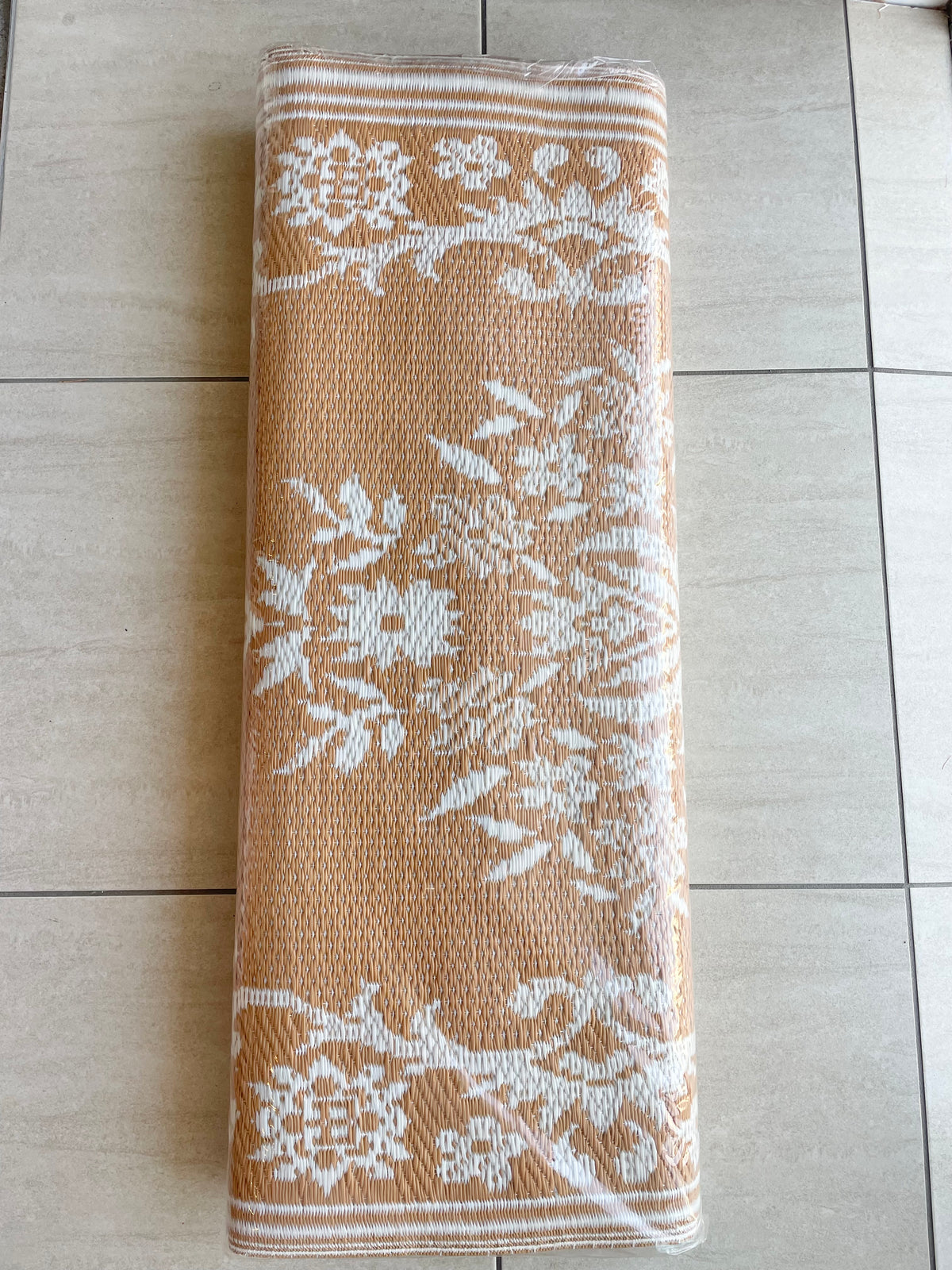 Recycled Outdoor Mat 24 Vintage Lace ~ Large 2.8 x 2.8