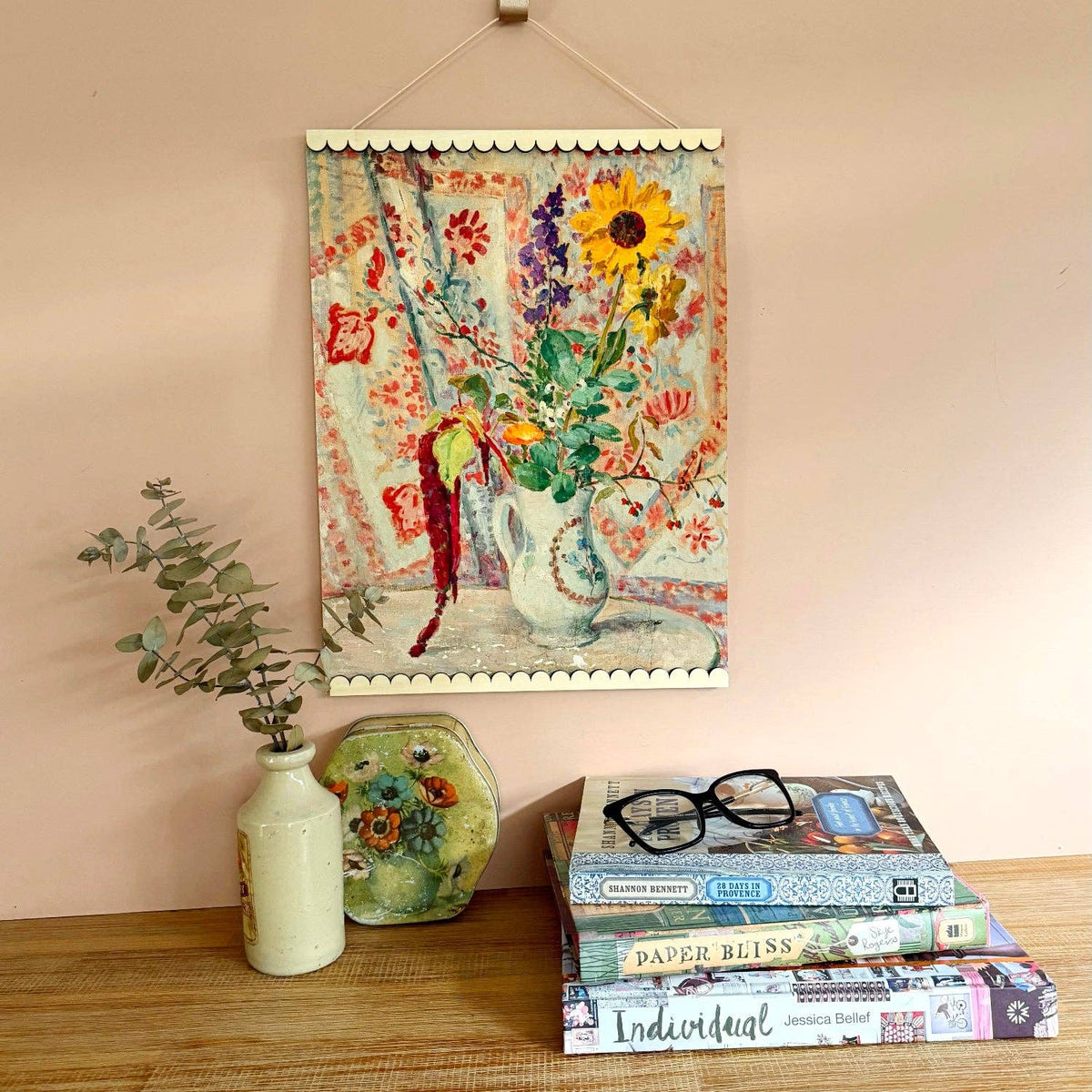 Magnetic Print Hanger Scallop 30cm